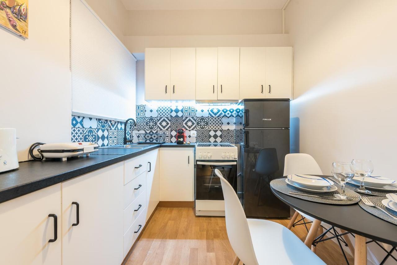 Gorgeous & Modern At Ampelokipi Metro Station By Greece Apartments Атина Екстериор снимка